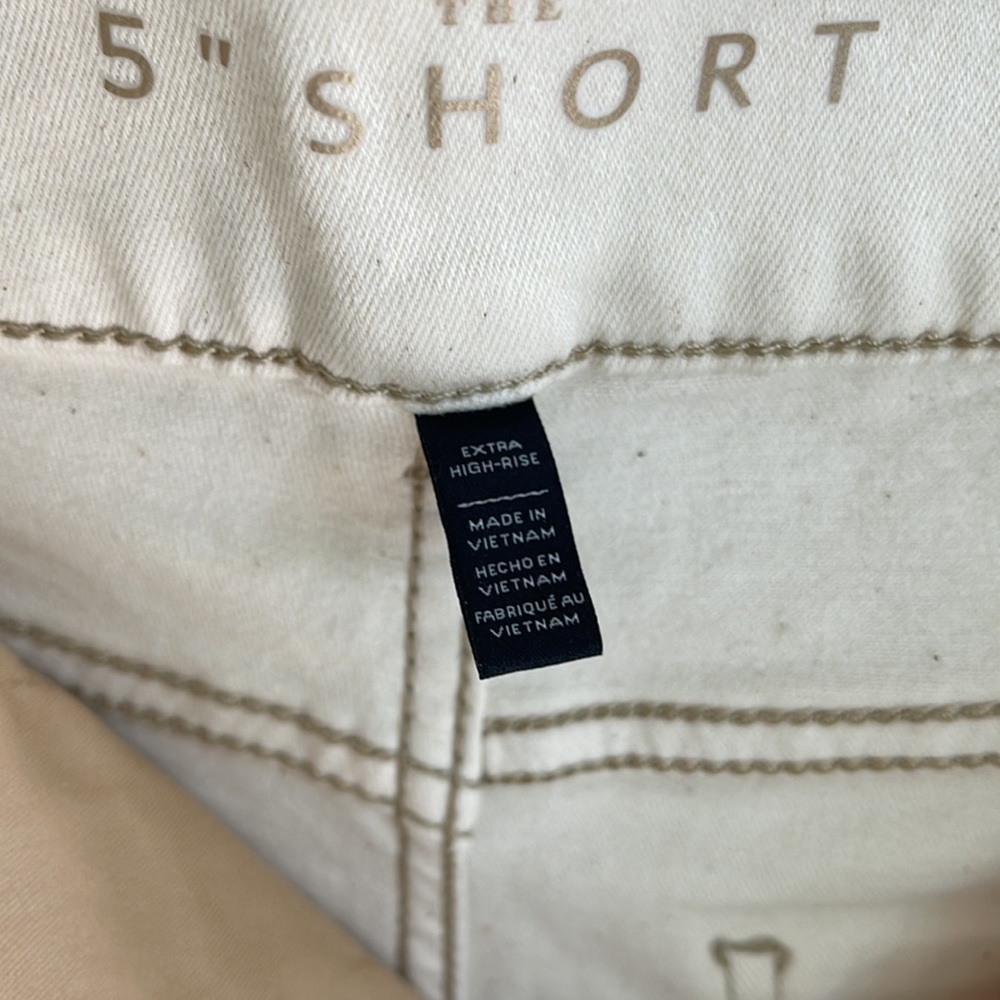 White House Black Market High Rise Cream Shorts size 6 - Picture 7 of 9